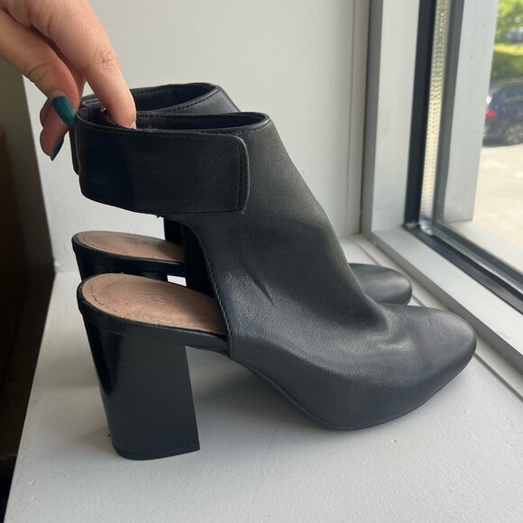 H&M Heeled Ankle Boot - Picture 2 of 4